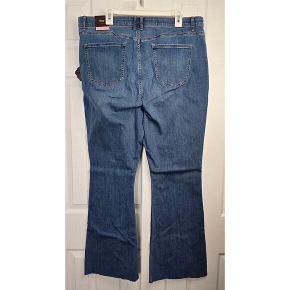 Knox Rose Women's High Rise Bootcut Jeans- Size 18W - Picture 2 of 6